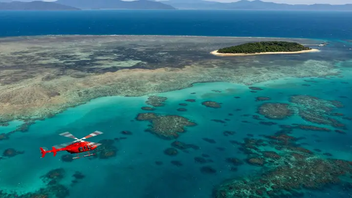 Flying the Great Barrier Reef, Privately